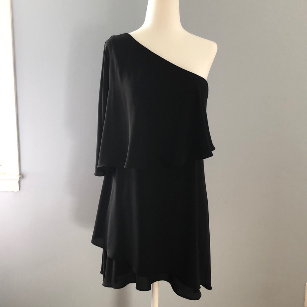 BCBGMAXAZRIA Black One Shoulder Cocktail Dress